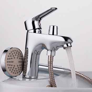 Смеситель на борт ванны ОДНОРЫЧАЖНЫЙ излив литой, лейка 1 режим 21782 фото  в интернет-магазине Санкомп