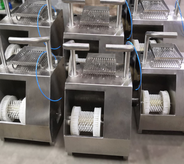 Мойка из нержавеющей стали для обуви с протоком воды санпропускника в целях мойки подошв обуви 26226 фото  в интернет-магазине Санкомп